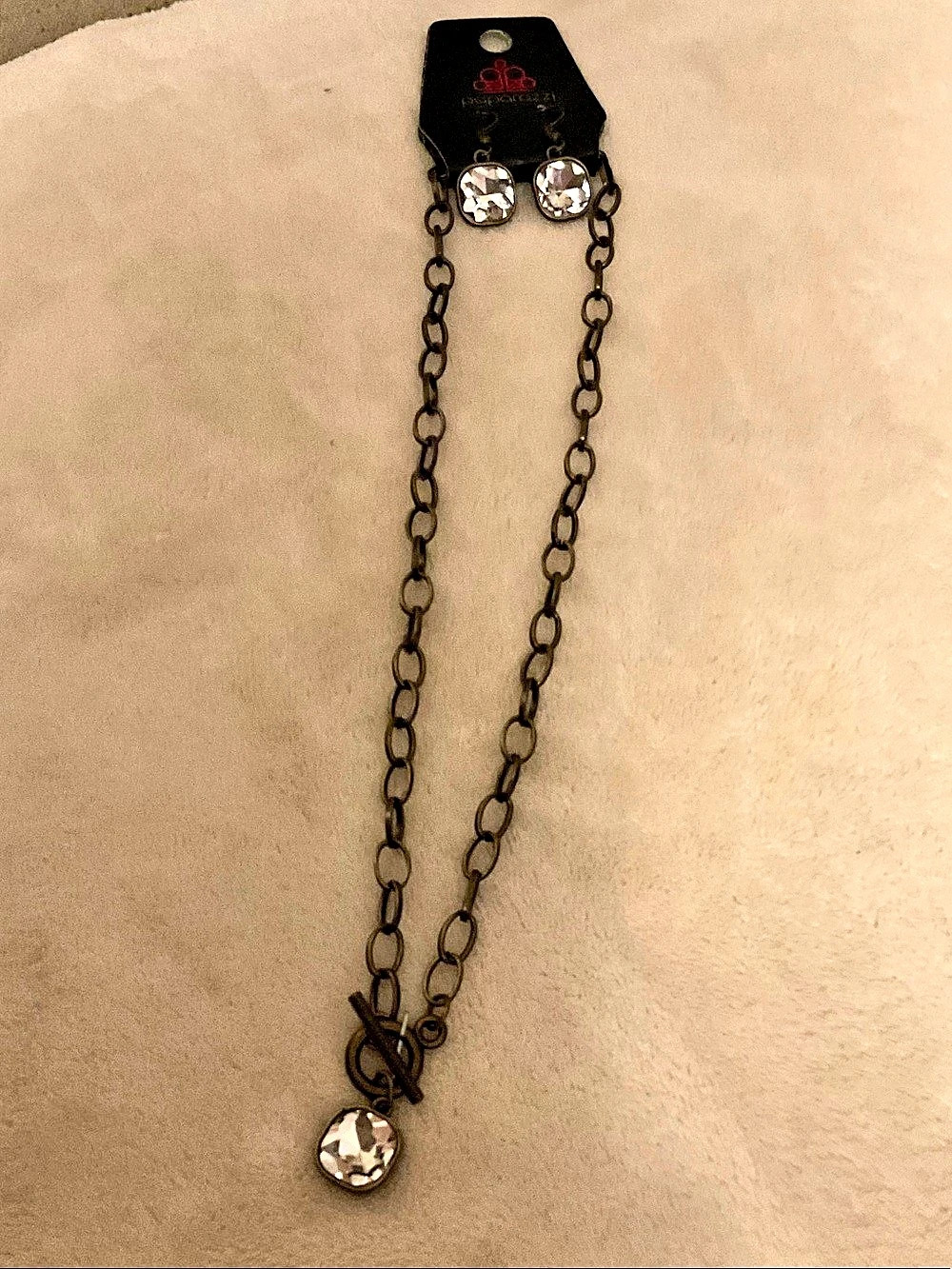 Paparazzi Crystal Pendant Necklace & Earrings